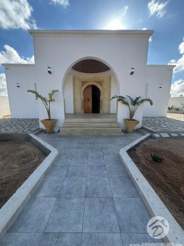  L424 -    Villa avec piscine Djerba