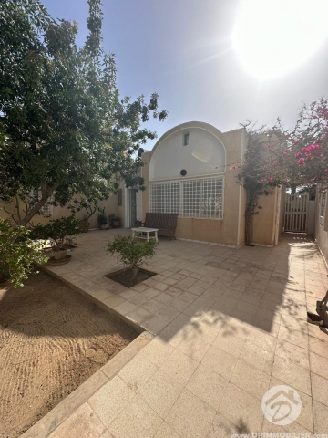 L442 -                            بيع
                           Villa Meublé Djerba
