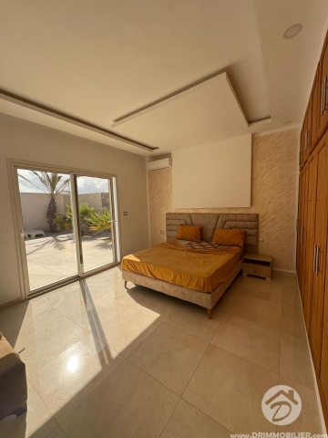 L445 -                            بيع
                           Villa avec piscine Djerba