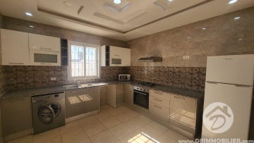 L451 -                            بيع
                           Villa avec piscine Djerba