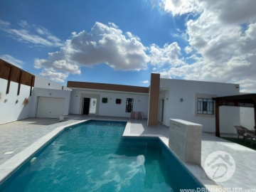  L465 -    Villa avec piscine Djerba