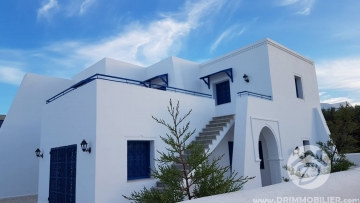 V268 -                            بيع
                           Villa avec piscine Djerba