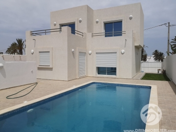 V396 -                            بيع
                           Villa avec piscine Djerba