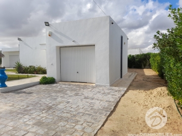 V442 -                            Sale
                           Villa avec piscine Djerba