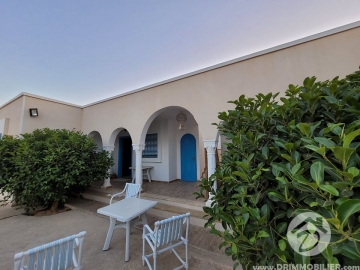 V487 -                            بيع
                           Villa avec piscine Djerba