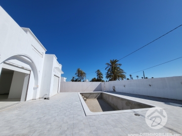 V491 -                            بيع
                           Villa avec piscine Djerba