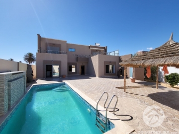  V549 -  Vente  Villa avec piscine Djerba