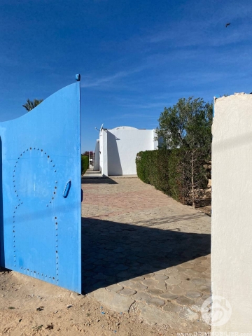 V588 -                            Vente
                           Villa avec piscine Djerba