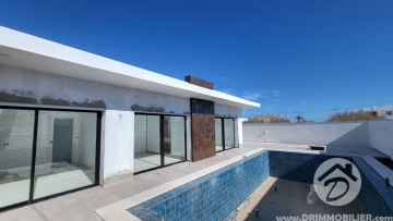 V592 -                            Vente
                           Villa avec piscine Djerba
