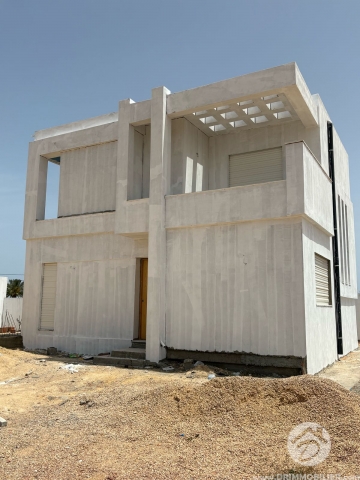 V609 -                            Vente
                           Villa avec piscine Djerba