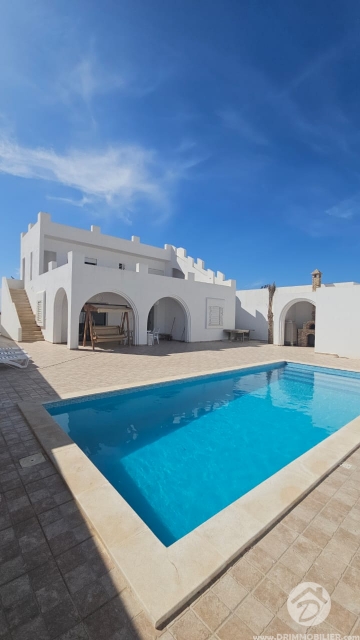  V649 -  Sale  Villa with pool Djerba