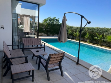 V719 -                            Vente
                           Villa avec piscine Djerba