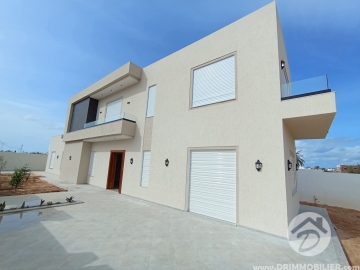 V743 -                            بيع
                           VIP Villa Djerba