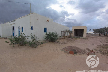 V757 -                            Koupit
                           Houch Djerbien Djerba