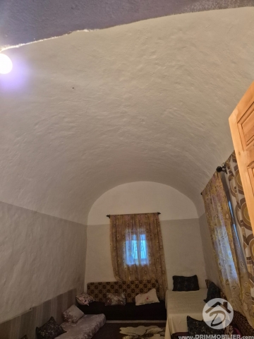 V757 -                            Koupit
                           Houch Djerbien Djerba