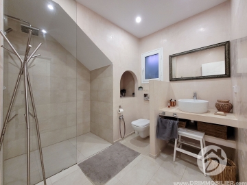 V768 -                            Sale
                           Villa avec piscine Djerba